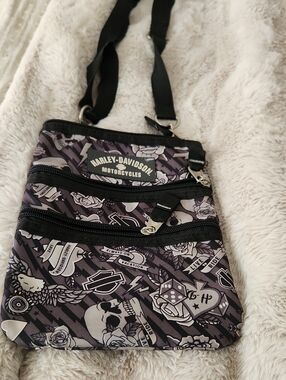 Harley-Davidson Gray Black And White Graphic Crossbody Bag